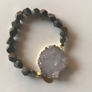 Adorable stone bracelet